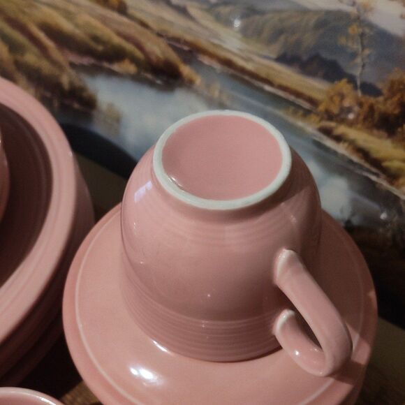 Vintage 80s Fiesta Rose Pink Dinnerware Service for 4 - Plates, Cups & Saucers - Picture 5 of 9